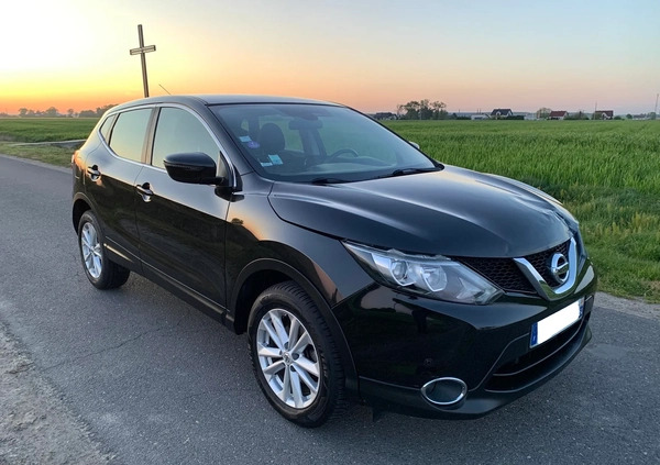 Nissan Qashqai cena 34900 przebieg: 104000, rok produkcji 2016 z Szklarska Poręba małe 742